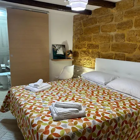 Via Neve-historical Centre Guest house Agrigento