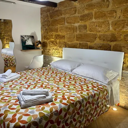 Via Neve-historical Centre Guest house