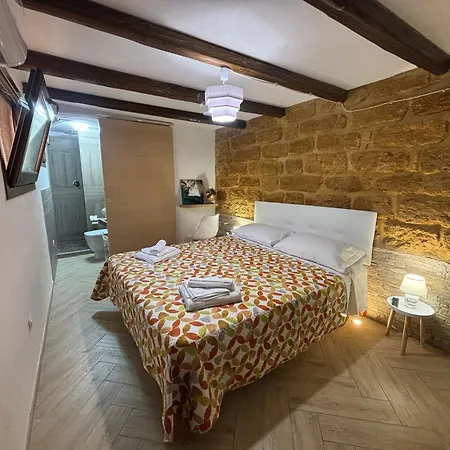 Via Neve-historical Centre Guest house Agrigento