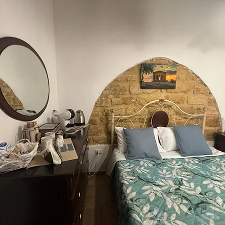 Via Neve-historical Centre Guest house