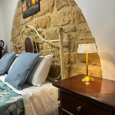 Guest house Via Neve-historical Centre *