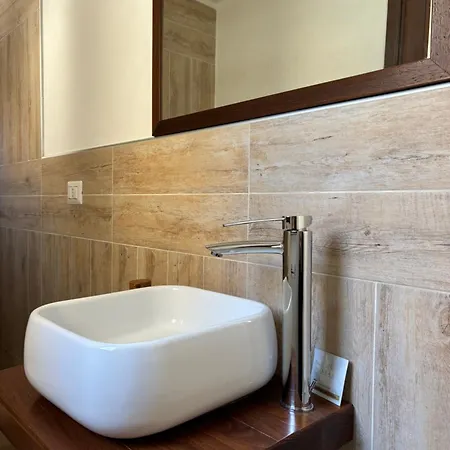 Via Neve-historical Centre Guest house *