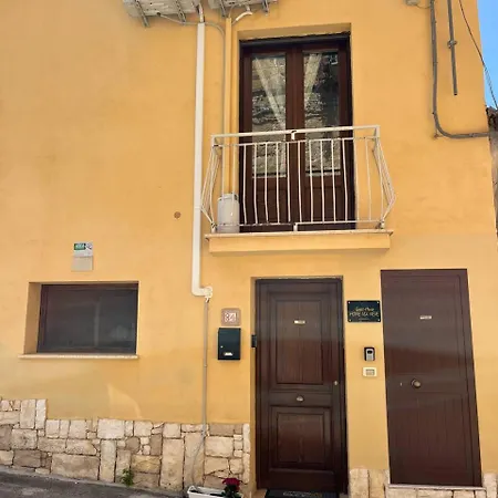 Guest house Via Neve-historical Centre *