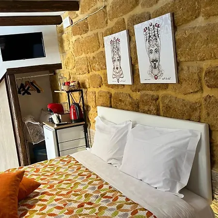 Via Neve-historical Centre Guest house Agrigento