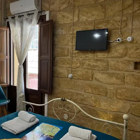 Guest house Via Neve-historical Centre Agrigento