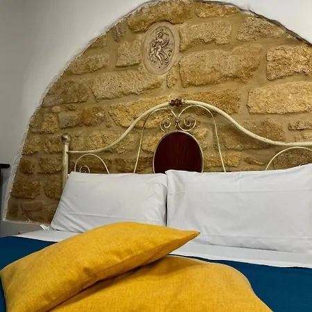 Via Neve-historical Centre 3* Agrigento