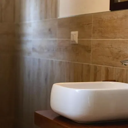 Via Neve-historical Centre Pensión