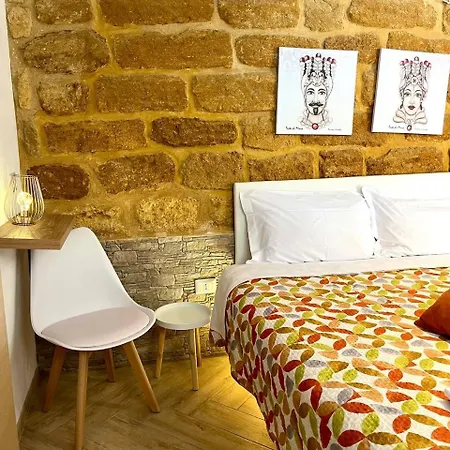 Via Neve-historical Centre 3*