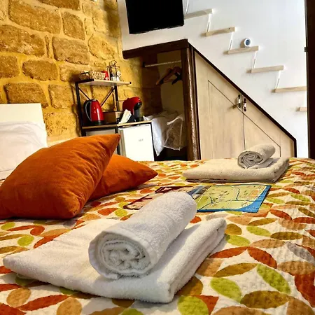Via Neve-historical Centre 3* Agrigento