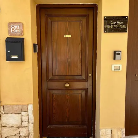 Via Neve-historical Centre Pensión